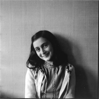 anne-frank-ad-ischia-la-mostra-internazionale-aprile-2013